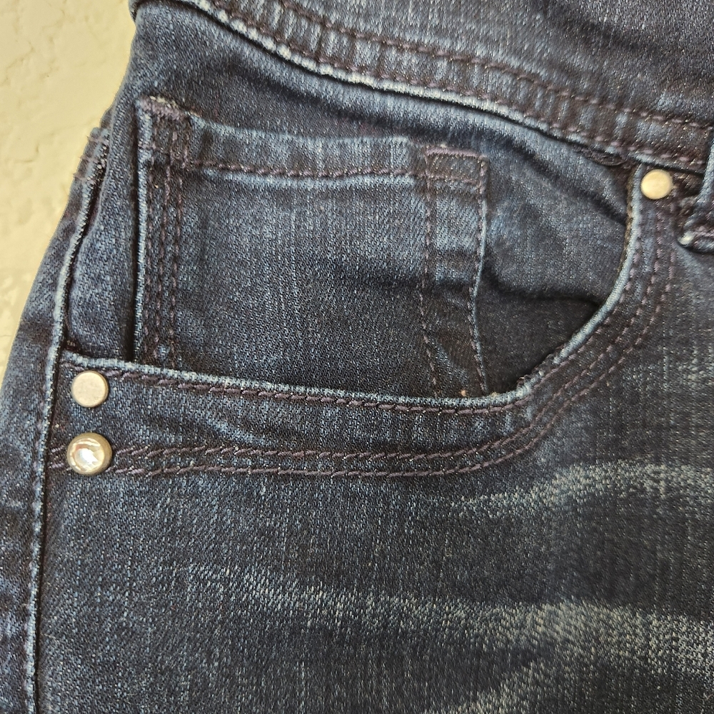 Chico's Dark Wash So Slimming Rhinestone Denim Jeans Size 1 - Picture 2 of 10